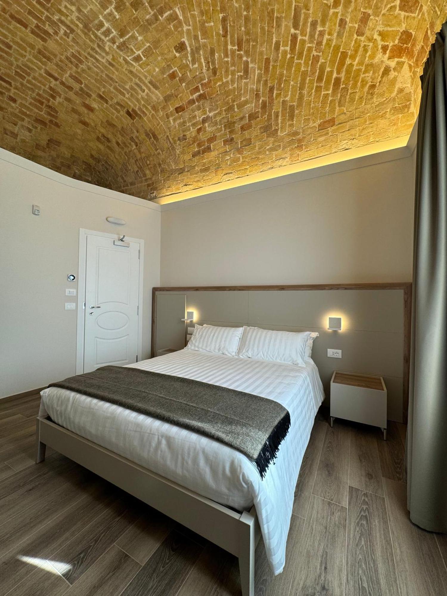 B&B Palazzo Croghan Torre Maggiore 外观 照片
